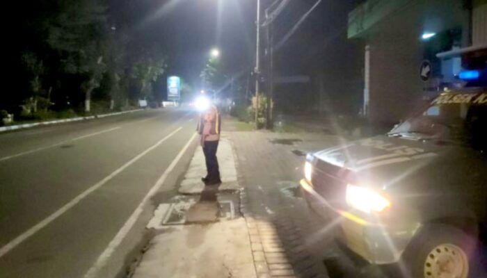 Patroli Subuh Polsek Kapas Bojonegoro, Pastikan Warga Beribadah Nyaman