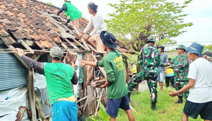 Program Rutilahu 2026 Dimulai, TNI Turun Langsung Bantu Warga Lamongan