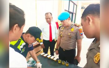 Polisi Lamongan Dites Urine Mendadak, Ini Hasilnya