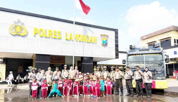 Dari Takut Jadi Dekat, Polisi Lamongan Ubah Cara Pandang Anak-anak