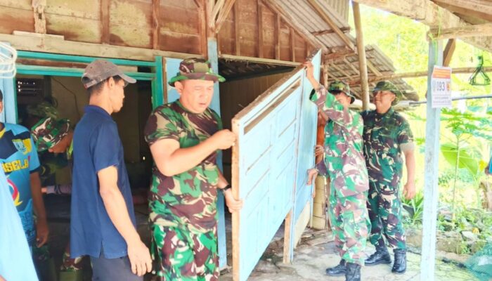 Koramil Pucuk Lamongan Turun Tangan, Dua Rumah Warga Dibongkar Serentak