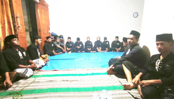 Tradisi Penuh Makna, PSHT Bayem Gede Rawat Kebersamaan Lewat Tahlil Untuk Almarhum Dede