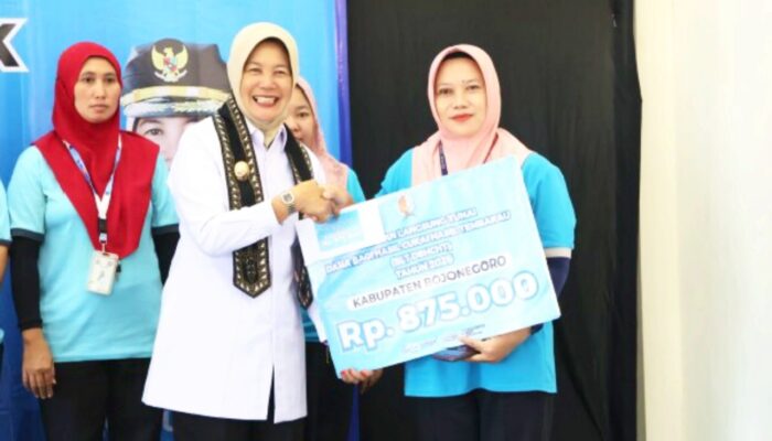 Hampir 16 Ribu Buruh Rokok Bojonegoro Terima BLT DBHCHT 2026