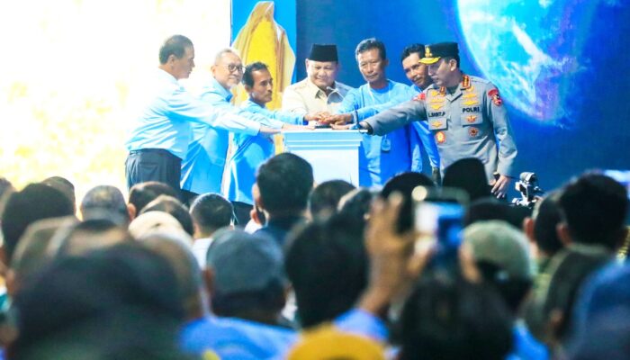 Panen Raya Tuban Jadi Sorotan, Prabowo Sebut Peran Polri Luar Biasa