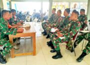 TNI dan Warga Makin Solid, Babinsa Kodim Lamongan Latihan di Desa