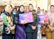 Pedagang Kembang Setaman Sumringah, Dapat Suntikan Modal dari BPR Bojonegoro