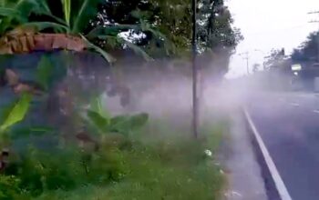 Asap Tebal dan Bau Menyengat dari PT NESR di Tuban Picu Kekhawatiran Warga