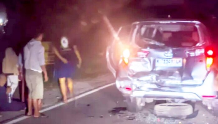 Kecelakaan Beruntun di Kalitidu Bojonegoro, Innova Terjepit Dua Truk