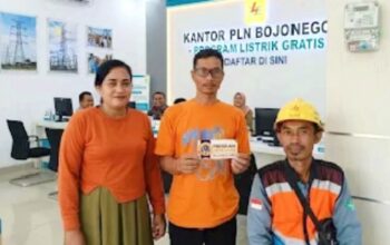 PJI Bojonegoro Kembali Berbagi, Pasang Listrik Gratis untuk Dua Keluarga Membutuhkan