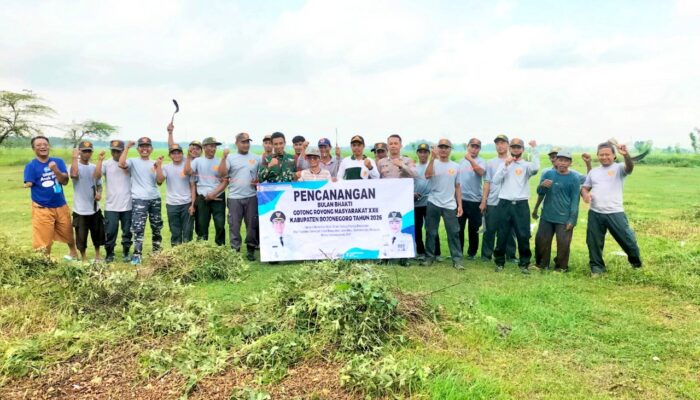 Kebersamaan Jadi Kekuatan, Desa Lengkong Balen Bojonegoro Gelar Karya Bakti