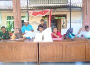 713 KPM di Tiga Desa Terima Bantuan, Babinsa Sarirejo Lamongan Pastikan Tepat Sasaran