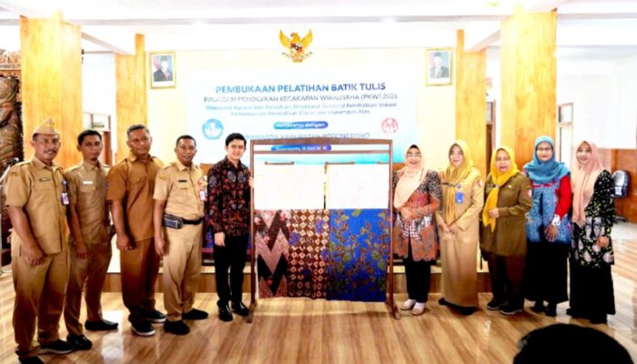 Batik Bojonegoro Naik Kelas, Generasi Muda Disiapkan Tembus Pasar Nasional