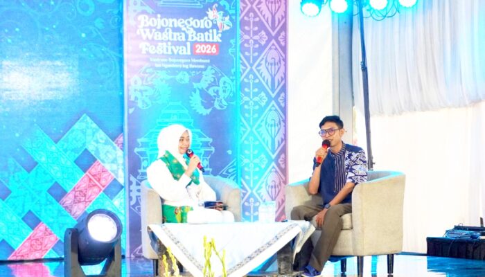Talkshow Bojonegoro Wastra Batik Festival 2026 Bongkar Cara Bikin Foto Produk Menarik yang Disukai Pembeli Online