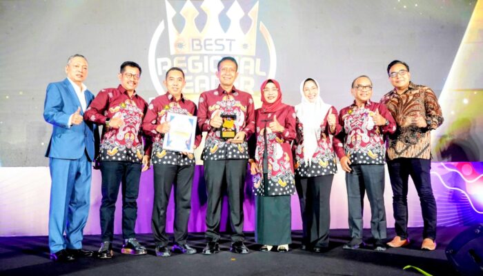 BPR Bojonegoro Masuk Top 100 Nasional, Pemkab Ikut Panen Penghargaan