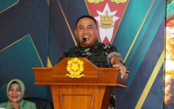 Pangdivif 2 Kostrad Soroti Media Sosial dan Ekonomi Keluarga Prajurit