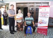 Kapolres Bojonegoro Tunjukkan Kepedulian, Kunjungi Purnawirawan hingga Personel Sakit