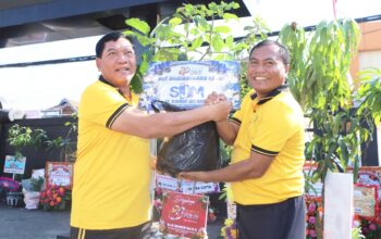 Hadiah Tak Biasa untuk Polres Lamongan, 126 Pohon Siap Menghijaukan Wilayah