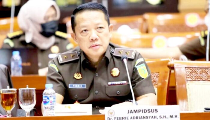 Harta Jampidsus Febrie Adriansyah Capai Rp18,26 Miliar