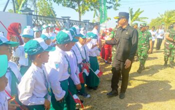 Bupati Setyo Wahono Disambut Meriah Siswa SD Saat Pembukaan TMMD 129 Bojonegoro
