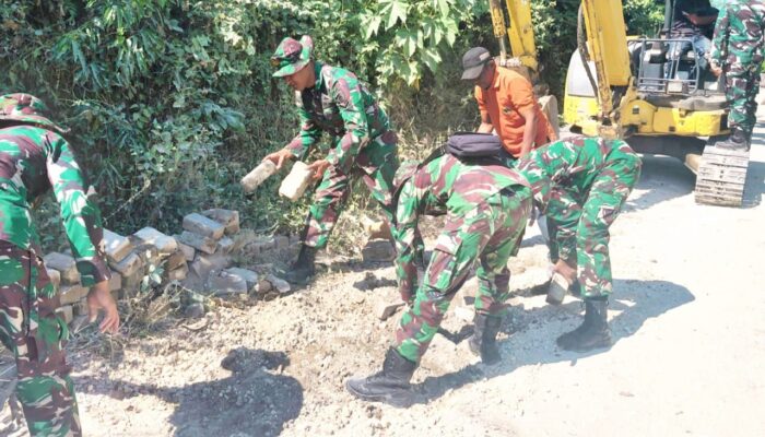 TMMD 129 Bojonegoro Garap Jalan Beton Baru di Dusun Mundu Kesongo