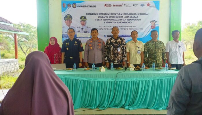 TMMD 129 Bojonegoro Bekali Warga Kesongo Pengetahuan Cukai dan Ciri-Ciri Rokok Ilegal