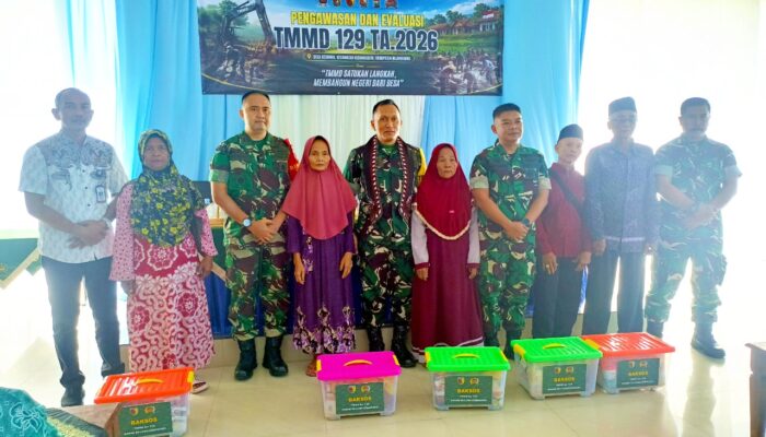 Tim Wasev TMMD 129 Bojonegoro Salurkan Sembako, Warga Kesongo: Sangat Membantu Kami