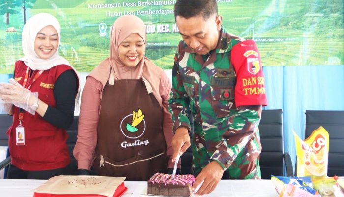 Pisang di Kesongo Naik Kelas, TMMD Bojonegoro dan Mahasiswa Hadirkan Inovasi Baru