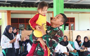 TMMD ke 129 Bojonegoro Bangun Infrastruktur Sekaligus Kebersamaan dengan Anak-anak Kesongo