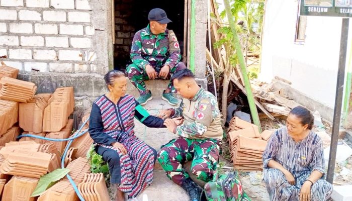 Praka Andi Keliling Rumah Warga, Aksi TMMD Bojonegoro Tuai Apresiasi