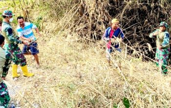 Cegah Sungai Tersumbat, TMMD Bojonegoro dan Warga Bergerak