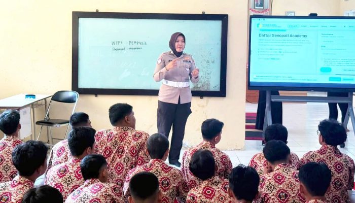 AI Jadi Materi Belajar, Siswa Lamongan Antusias Praktik