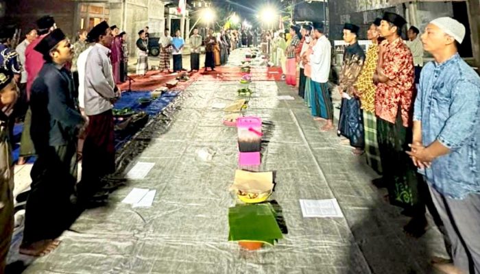 HUT RI ke-81 Makin Khidmat, Warga Lengkong Bojonegoro Gelar Tahlil untuk Pejuang