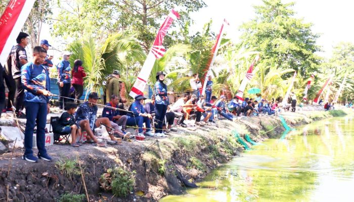 Cara Nyentrik Polres Bojonegoro Garansi Keamanan Wilayah Lewat Mancing