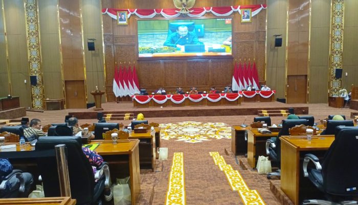 P-APBD 2026 Dibahas di Rapat Paripurna DPRD Bojonegoro, Bupati Wahono Soroti Efektivitas Anggaran