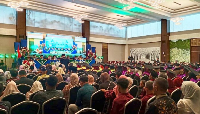 Lulus Kuliah Bukan Akhir, Ini Pesan untuk 97 Wisudawan STIT Bojonegoro