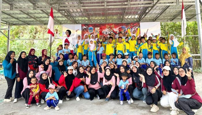 Ratusan Warga Ramaikan Jalan Sehat SDN 01 Tambakmenjangan Sarirejo Lamongan