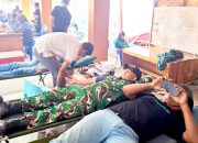 Babinsa dan Warga Tebluru Lamongan Kompak Donor Darah