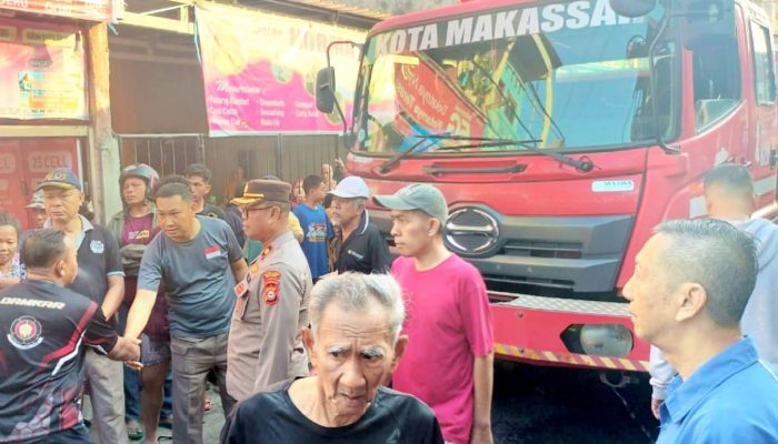 Percikan Api di Plafon Berujung Petaka, 2 Rumah di Maccini Sombala Makassar Terbakar