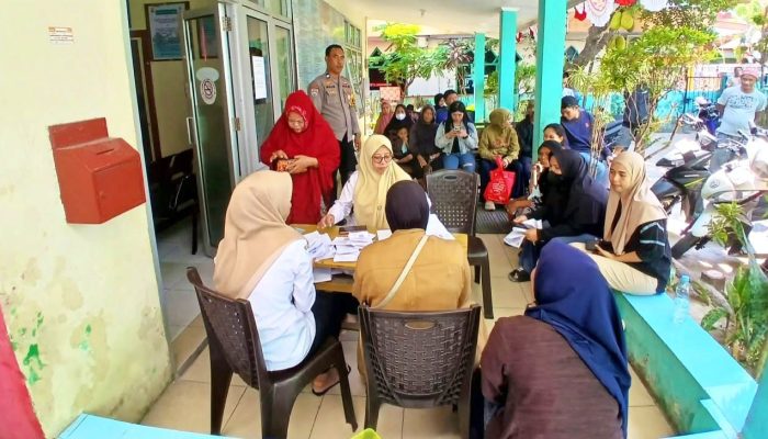 Beras Bulog untuk Warga Mangasa Makassar, Polisi Sekaligus Beri Peringatan Ini