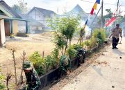 Jalan Raya Sumberbendo Bojonegoro Jadi Sasaran Karya Bakti Yonif TP 885