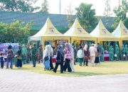 Beras hingga Minyak Goreng Murah, Warga Serbu Bazar Kodim Lamongan