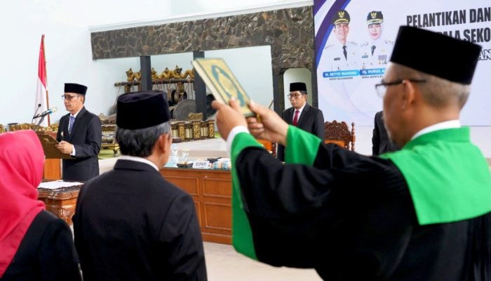 Bupati Bojonegoro Wahono Lantik Puluhan Kepala Sekolah, Pengawasan Bakal Diperketat