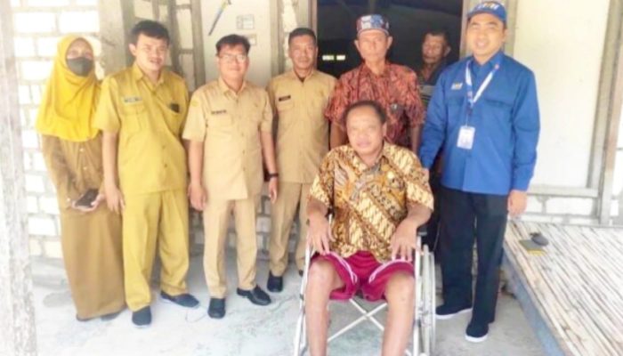 Dinsos Bojonegoro dan LMI Bersinergi, M. Sholeh Kini Punya Kursi Roda Baru