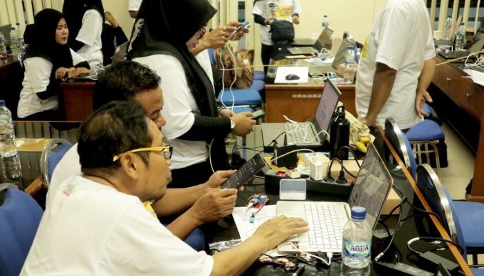 31 Guru SD dan 12 Guru SMP Bojonegoro Digembleng Teknologi IoT