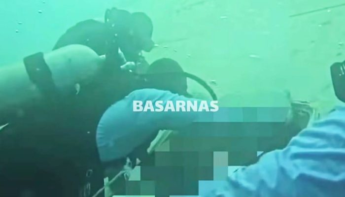 Penyelam Basarnas Jawab Kritik Video Evakuasi Kapal Virgo Transport 8, Ungkap Bahaya di Bawah Laut