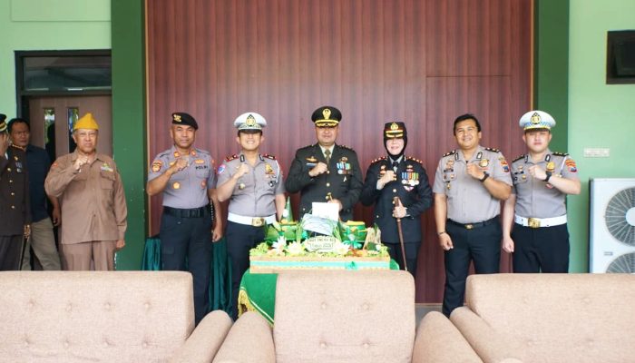 HUT TNI ke-81 di Bojonegoro Dapat Kejutan dari Kapolres Yenni