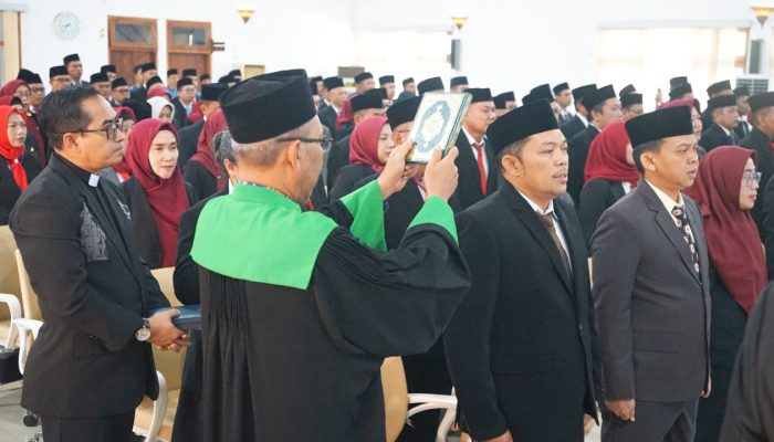 Bupati Wahono Lantik Ratusan ASN Bojonegoro, Pelayanan Publik Jadi Fokus