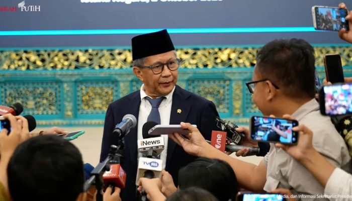 Rocky Gerung Dilantik Jadi Wantimpres, Ini Peran Barunya