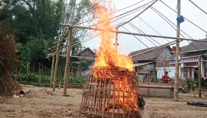 Polisi Gerebek Lokasi Diduga Sabung Ayam di Poncokusumo Malang