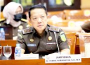 Rp20 Miliar Disebut Kue, Jaksa Ungkap Aliran Uang ke Eks Jampidsus Febrie